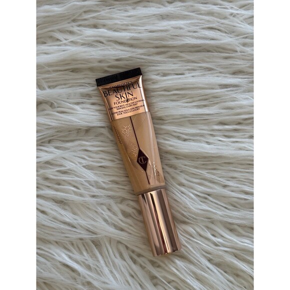 Charlotte Tilbury Beautiful Skin Foundation 2 Neutral - Picture 3 of 8